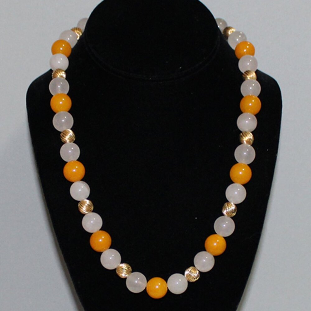 14K JADEITE BEAD NECKLACE - 12-13 MM STONES - 9 MM GOLD BEADS